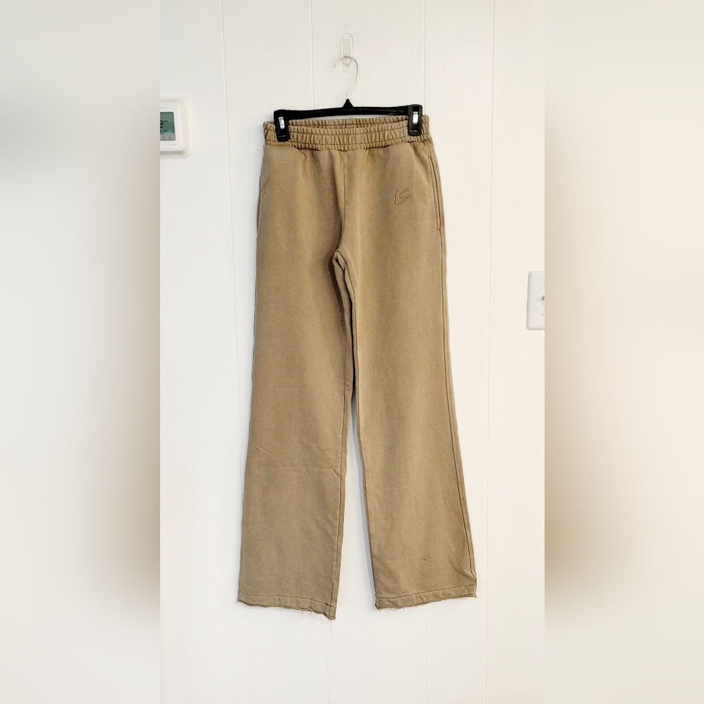 Lulu Souza Sweatpants